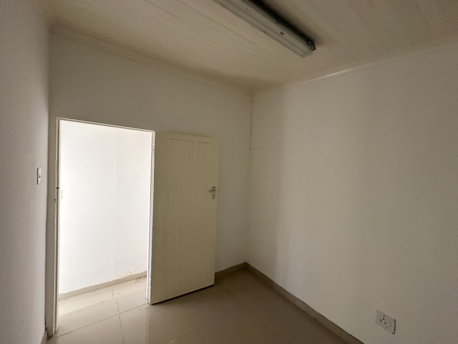 7 Bedroom Property for Sale in Mthata Eastern Cape